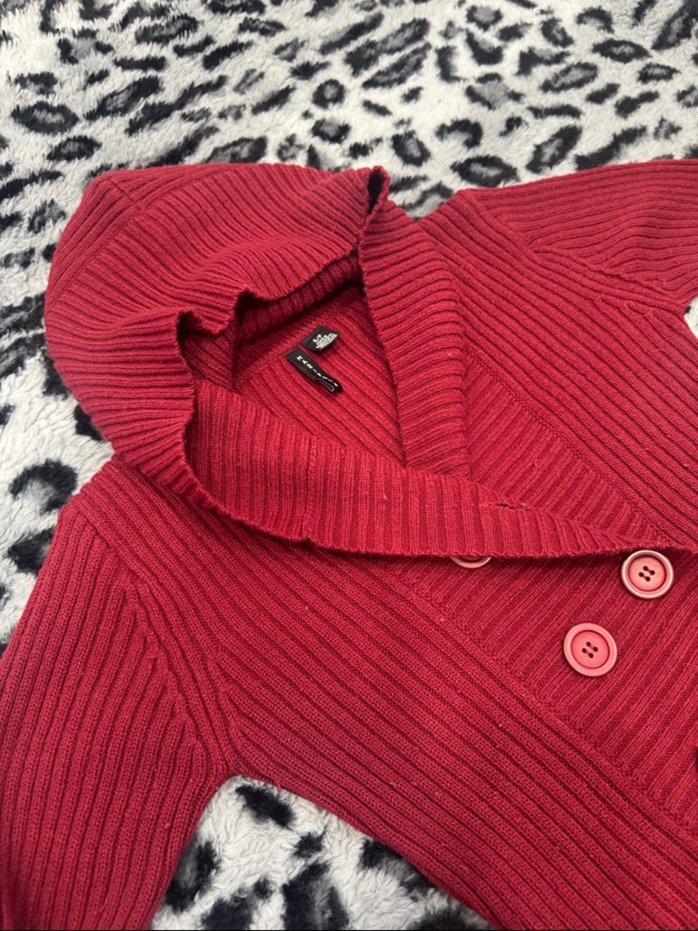 Mariposa Red Ribbed Hooded Double-Breasted Sweater Cardigan - Picture 3 of 6